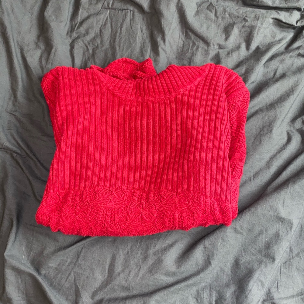 Red sweater - Picture 2 of 3